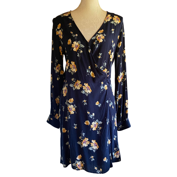 Pre-loved Pick n Pay Real Woman Navy Blue Floral Print Button Side Long ...
